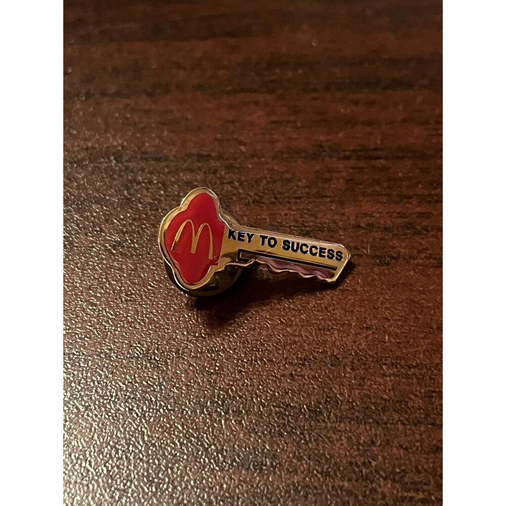 McDonald’s Key To Success Employee Lapel Hat‎ Pin